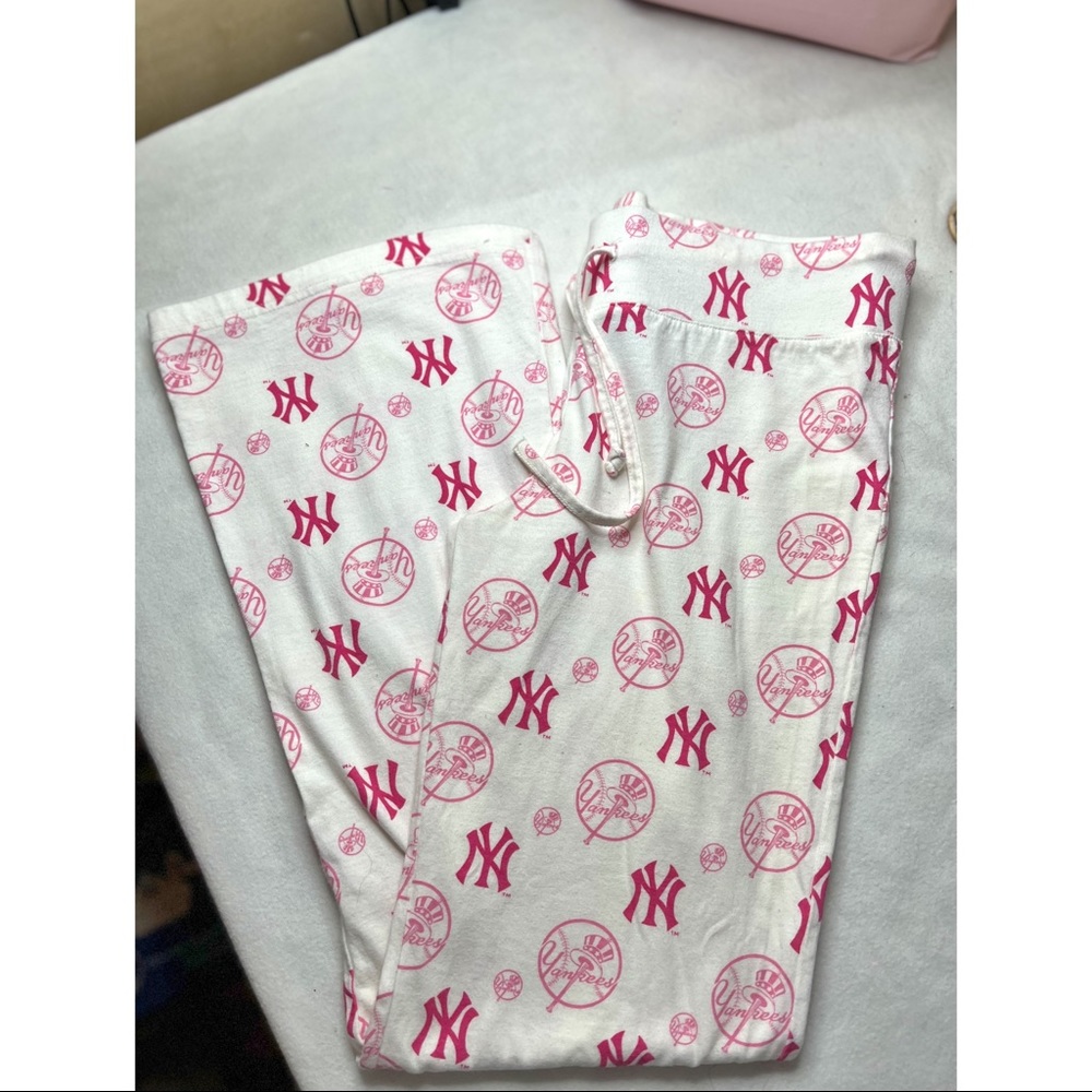 Concepts size small YANKEE lounge pants!